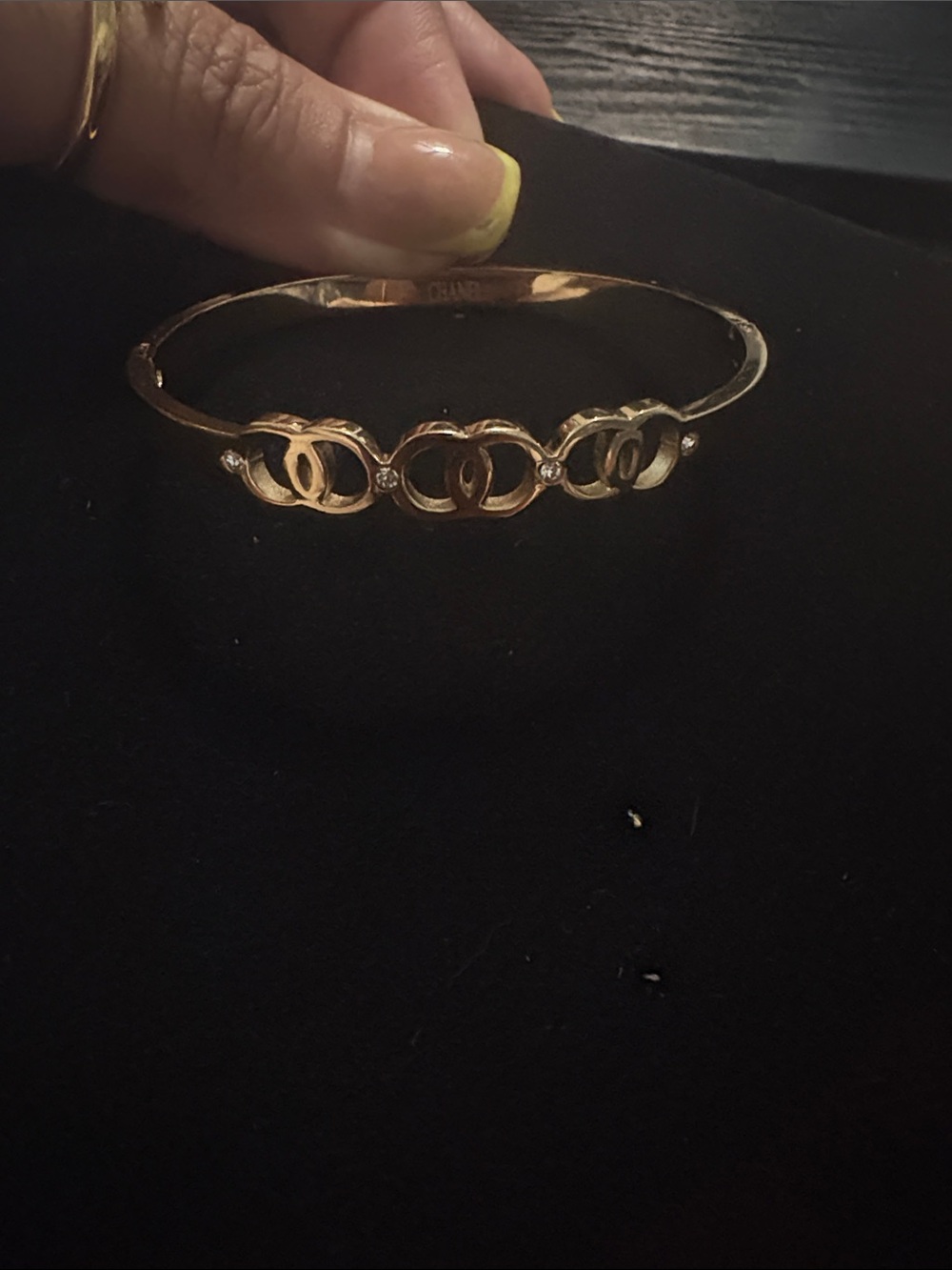 Gold-Tone Interlocking Circle Bangle Bracelet - Women Jewelry